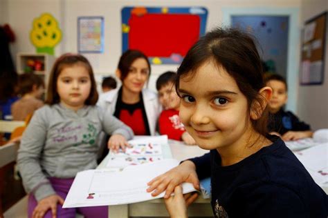 Özel Okullarda Öğrenci Merkezli Eğitim Yaklaşımları ve Başarı Hikayeleri